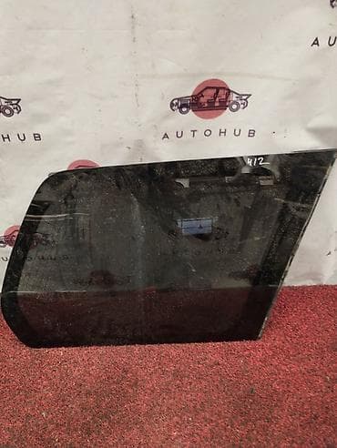 4g64: Стекло Заднее правое Mitsubishi, 2000 г., Оригинал — 1