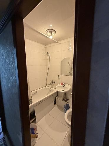 сточный квартира: 3 комнаты, 58 м², 104 серия, 2 этаж — 8