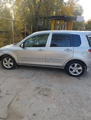 брызговики субару: Mazda Demio: 2004 г., Хэтчбэк — 4