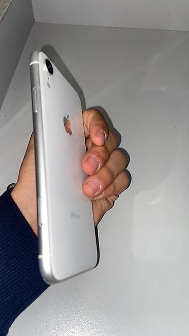 galaxy j5: IPhone Xr, Б/у, 128 ГБ, Белый, 80 % — 2