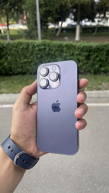 sony walkman: IPhone 14 Pro, Б/у, 128 ГБ, Deep Purple, Кабель, 75 % — 2