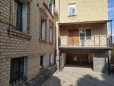 продаю дом район кирпичный: Продается кирпичный дом 3х уровневый, 6 комнат. с. Прохладное — 2