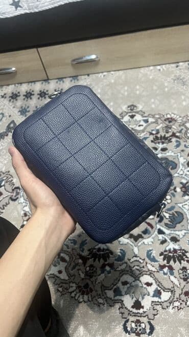 школьные рюкзаки б у: Мужская сумка через плечо Dior, темно‑синяя Состояние как новое! — 4