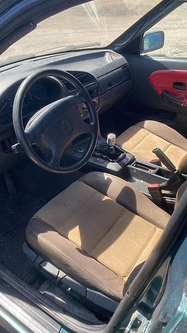 rx 6: BMW 3 series: 1993 г., Механика, Седан — 2