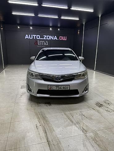 audi 80 в4: Toyota Camry: 2012 г., 2.5 л, Автомат, Гибрид, Седан — 1