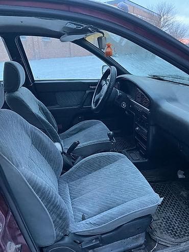 Hyundai Elantra: 1994 г., 1.6 л, Механика, Бензин — 2