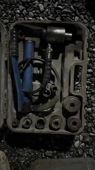 Гидравлический съёмник/пресс-вырезной набор для сайлентблоков и