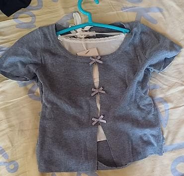 Атайын кийим: Новая Кофточка отличного качества состояние новая размер s,m цена — 2