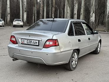 Унаа сатуу: Daewoo Nexia: 2010 г., Кол менен иштөөчү — 5