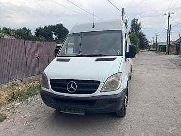 Mercedes-Benz Sprinter (поколение W906) — цельнометаллический