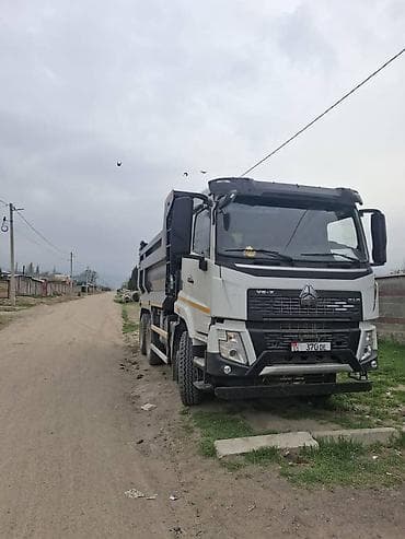 Доставка сыпучих материалов самосвалами Что привозим: - песок разных