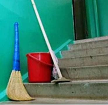 Швейное дело: Уборка подъездов! Цена договорная! — 1