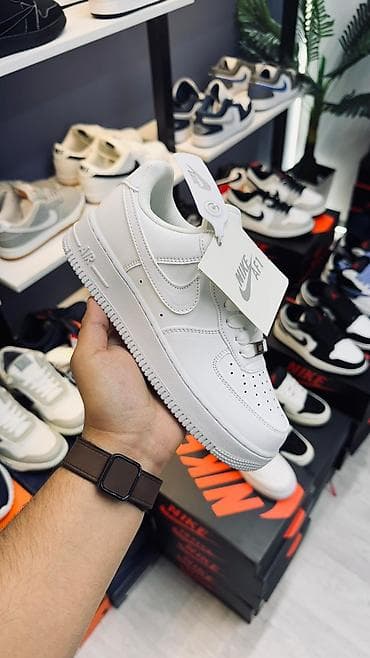 Nike Air Force 1 Low, классические белые кроссовки. - Верх: гладкая