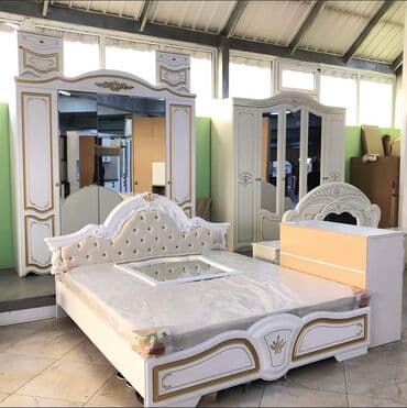 садовая мебель бишкек: Спальный гарнитур, Б/у, Двуспальная кровать, Комод, Тумба, МДФ, Самовывоз, цвет - Белый — 1