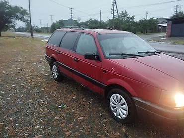 Продажа авто: Volkswagen Passat: 1991 г., 1.8 л, Механика, Бензин, Универсал — 2