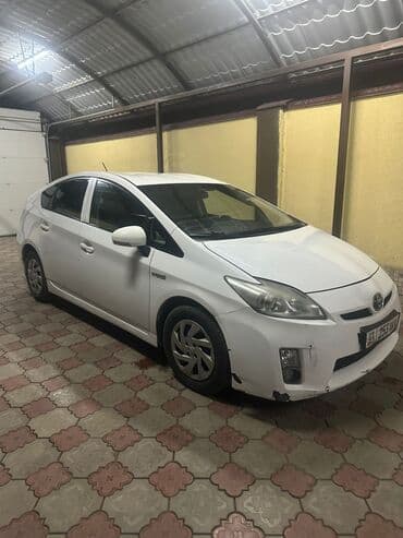 миша: Toyota Prius: 2010 г., 1.8 л, Автомат, Гибрид, Седан — 4