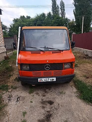 Легкий грузовик, Mercedes-Benz, Б/у