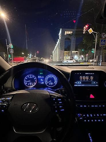 Hyundai Grandeur: 2017 г., 3 л, Автомат, Газ, Седан — 7