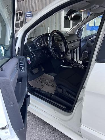 byd e7: Mercedes-Benz B-Class: 2009 г., 1.7 л, Типтроник, Бензин, Универсал — 4