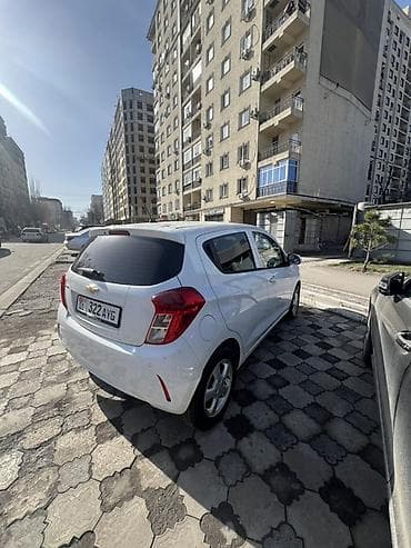 eclipse cross: Chevrolet Spark: 2020 г., 1 л, Вариатор, Бензин, Хэтчбэк — 3