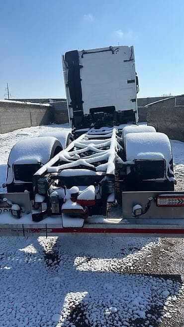 lt 46: Тягач, Volvo, Без прицепа — 3