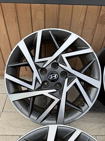 бампер на хендай акцент: Литые Диски R 18 Hyundai, Комплект, отверстий - 5, Б/у — 4