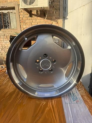 monoblok r18: Литые Диски R 17 Replica, Комплект, отверстий - 5, Новый — 1