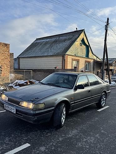 Mazda: Mazda 626: 1990 г., 2 л, Механика, Бензин, Седан — 2