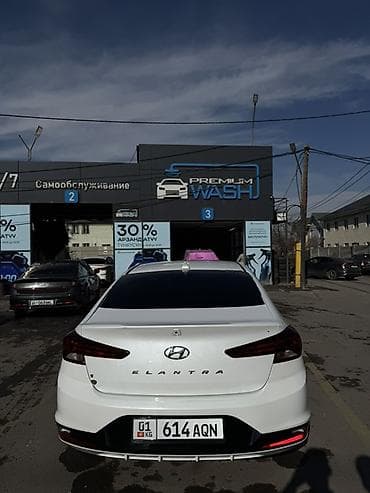 reno duster: Hyundai Elantra: 2018 г., 2 л, Автомат, Бензин, Седан — 5