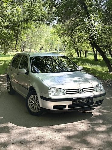 Volkswagen Golf: 1998 г., 1.6 л, Механика, Бензин, Хэтчбэк