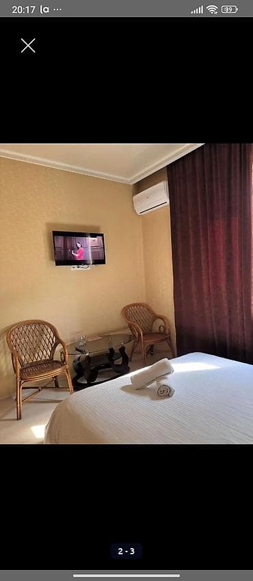 Недвижимость: Уютный номер с большой двуспальной кроватью и собственной ванной — 4