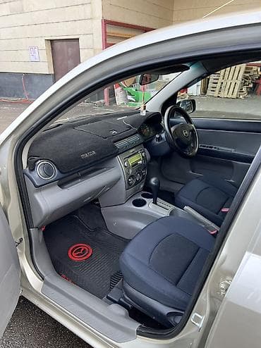 mazda bongo: Mazda Demio: 2003 г., 1.3 л, Автомат, Бензин, Хэтчбэк — 10