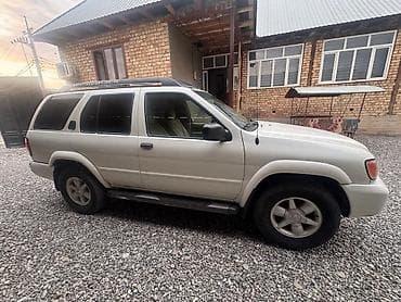 Транспорт: Nissan Pathfinder: 2002 г., Автомат, Газ, Внедорожник — 3