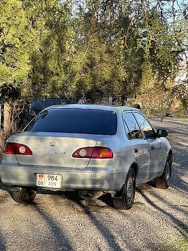 m 111: Toyota Corolla: 2001 г., 1.8 л, Автомат, Бензин, Седан — 6