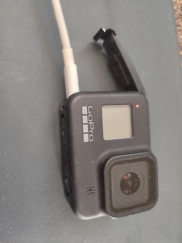 Продаю GoPro Hero 8 black,в хорошем состоянии, без комплектующих! Есть — 4