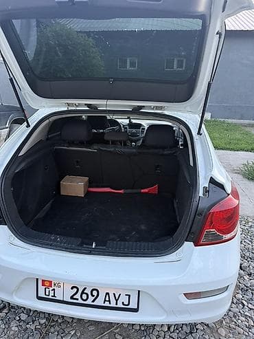 shevrolet captiva: Chevrolet Cruze: 2012 г., 1.6 л, Автомат, Бензин, Хэтчбэк — 6