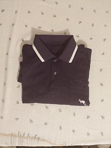 Мужское поло черного цвета слегка б/у. Размер 56. Цена: 1000 сом