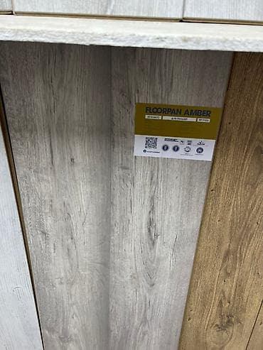 Ламинат Floorpan Amber с текстурой натурального дерева. Светло-серый at lalafo.kg Ламинат Floorpan Amber с текстурой натурального дерева. Светло-серый