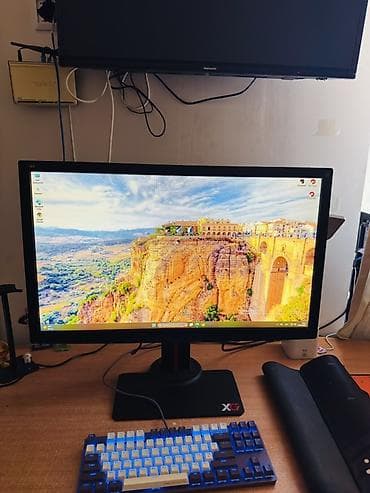 Мониторы: Монитор, ViewSonic, Б/у, LCD, 26" - 27" — 2