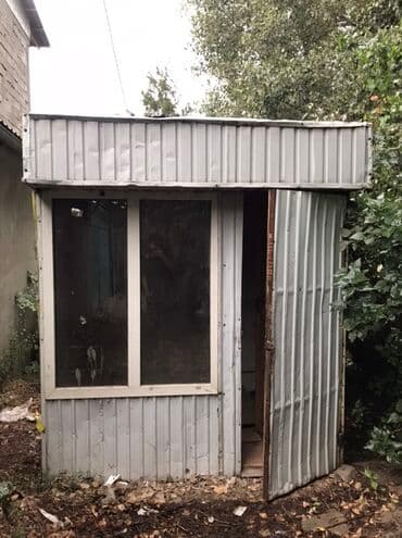 кантенер дом: Металлический киоск/вагончик с панорамным остеклением спереди — 3