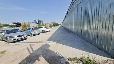 сдаю сто в аренду: Сдаётся в аренду под стоянку - автосалон. По всем вопросам звонить или — 5