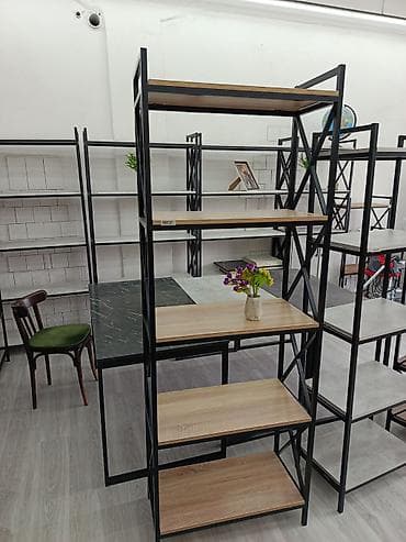 контейнер с полками: В наличии стеллажи — 2
