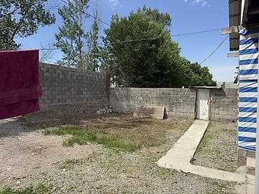 аренда домов аламедин 1: Продаётся жилой дом с большим огороженным участком. Выход на речку — 4
