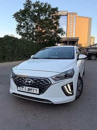хендай ионик: Hyundai Ioniq: 2020 г., 1.6 л, Автомат, Электромобиль, Хэтчбэк — 2