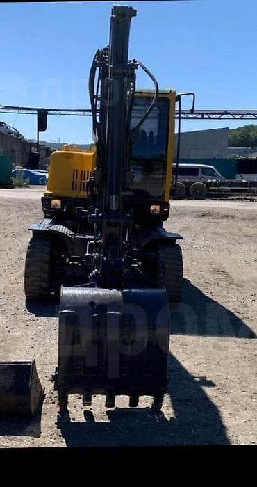 Экскаватор | Водопровод, Планировка участка, Выкорчевывание пней