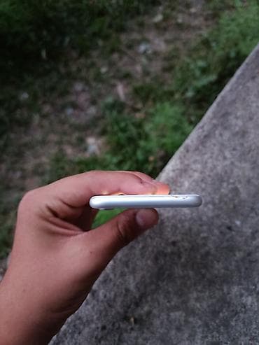 hd: IPhone 8, Белый — 5