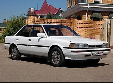 камри багаж: Toyota Camry: 1989 г., Седан — 1