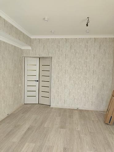 iphone hr: Поклейка обоев Больше 6 лет опыта — 1