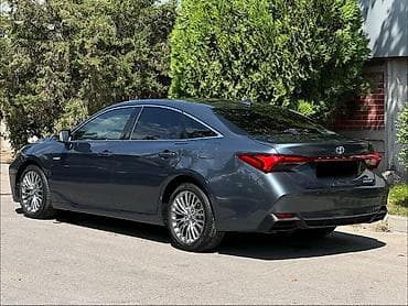 тоета вокси: Toyota Avalon: 2018 г., 2.5 л, Автомат, Гибрид, Седан — 3
