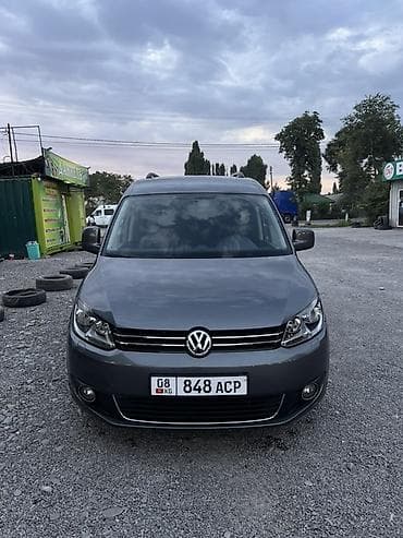 раф читири: Volkswagen Caddy: 2013 г., 1.2 л, Механика, Бензин, Минивэн — 1